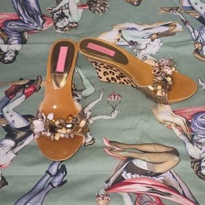 Betsey Johnson cheetah print slides